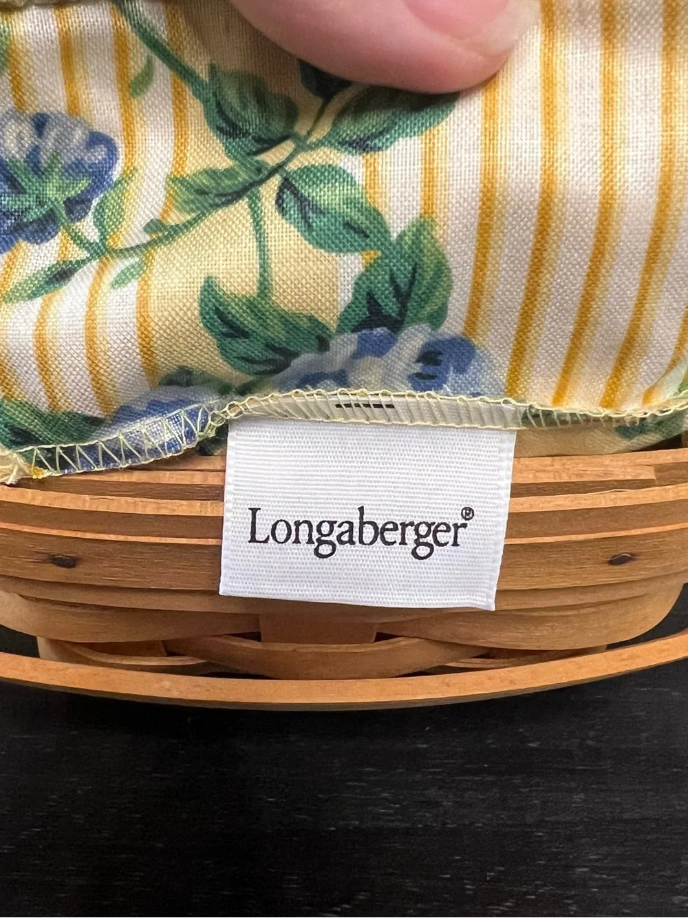 VTG 1998 Longaberger Medium Size Vegetable Basket W/ Plastic & Fabric Liner USA